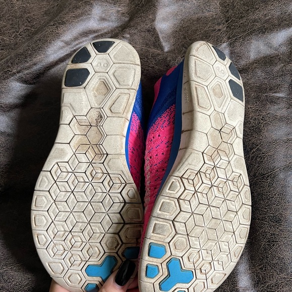 Nike Pink & Purple sock-like shoes - Picture 5 of 7